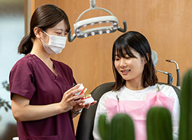 矯正歯科治療専任の歯科衛生士がサポートします